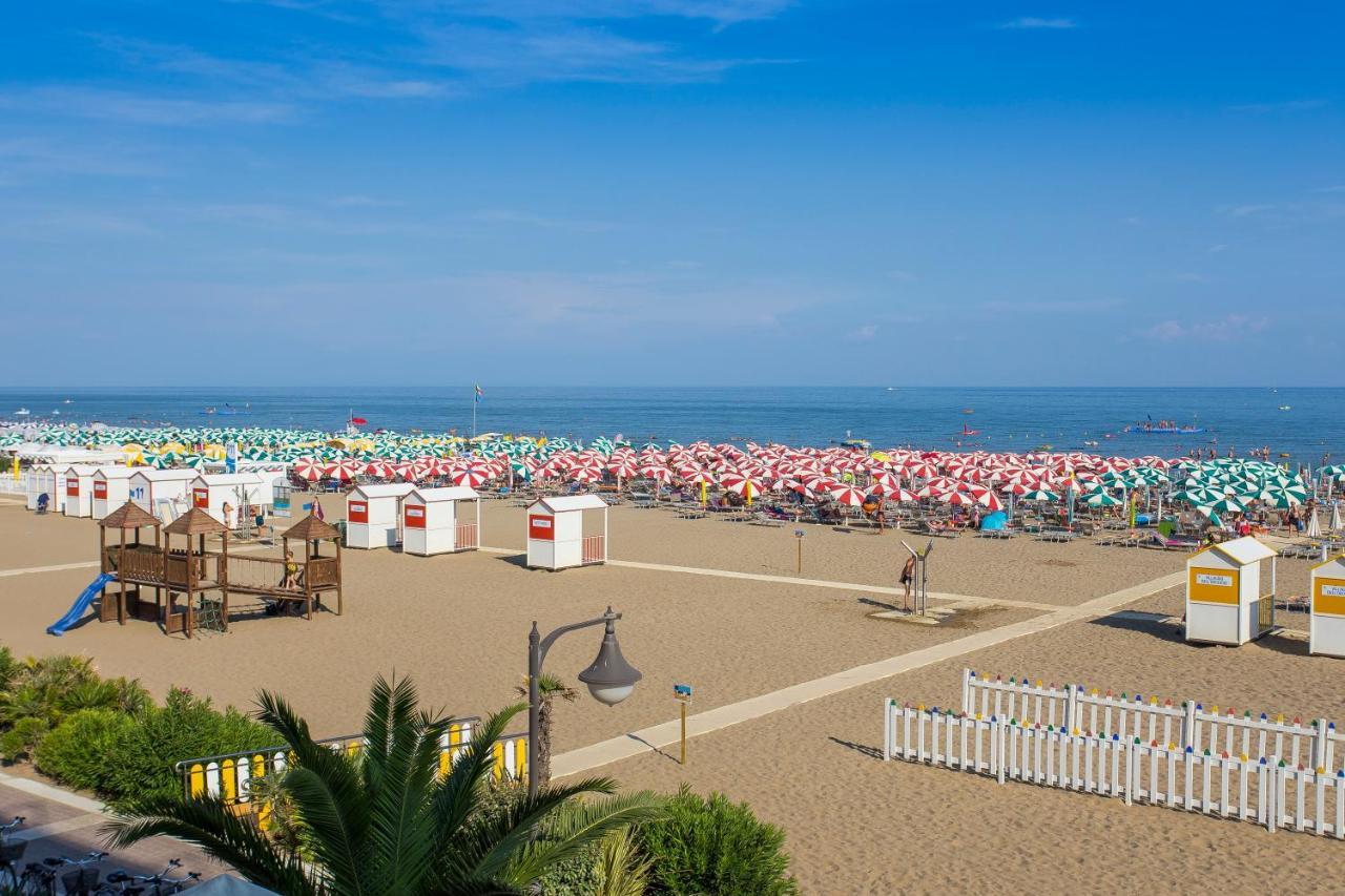Casa Lina Apartment Caorle Bagian luar foto